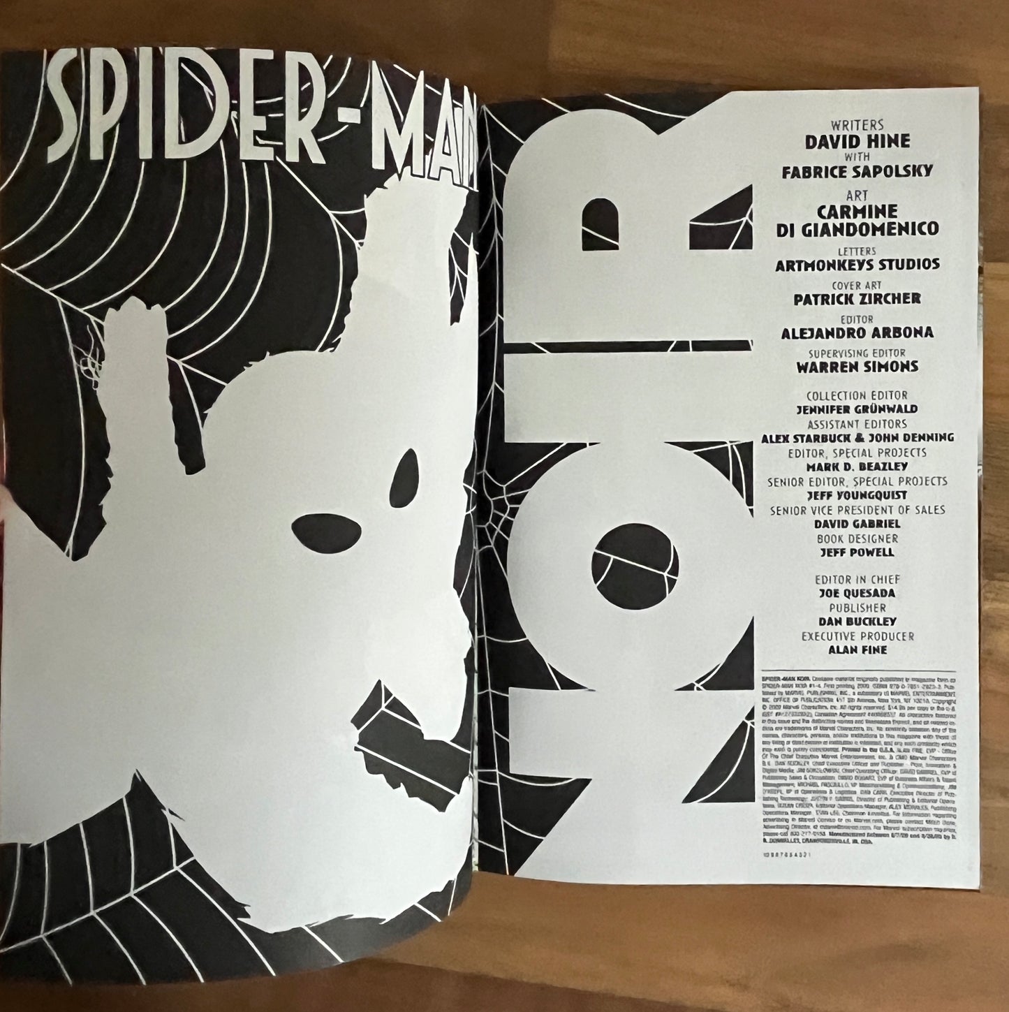 Spider-Man Noir By David Hine & Fabrice Sapolsky Graphic Novel