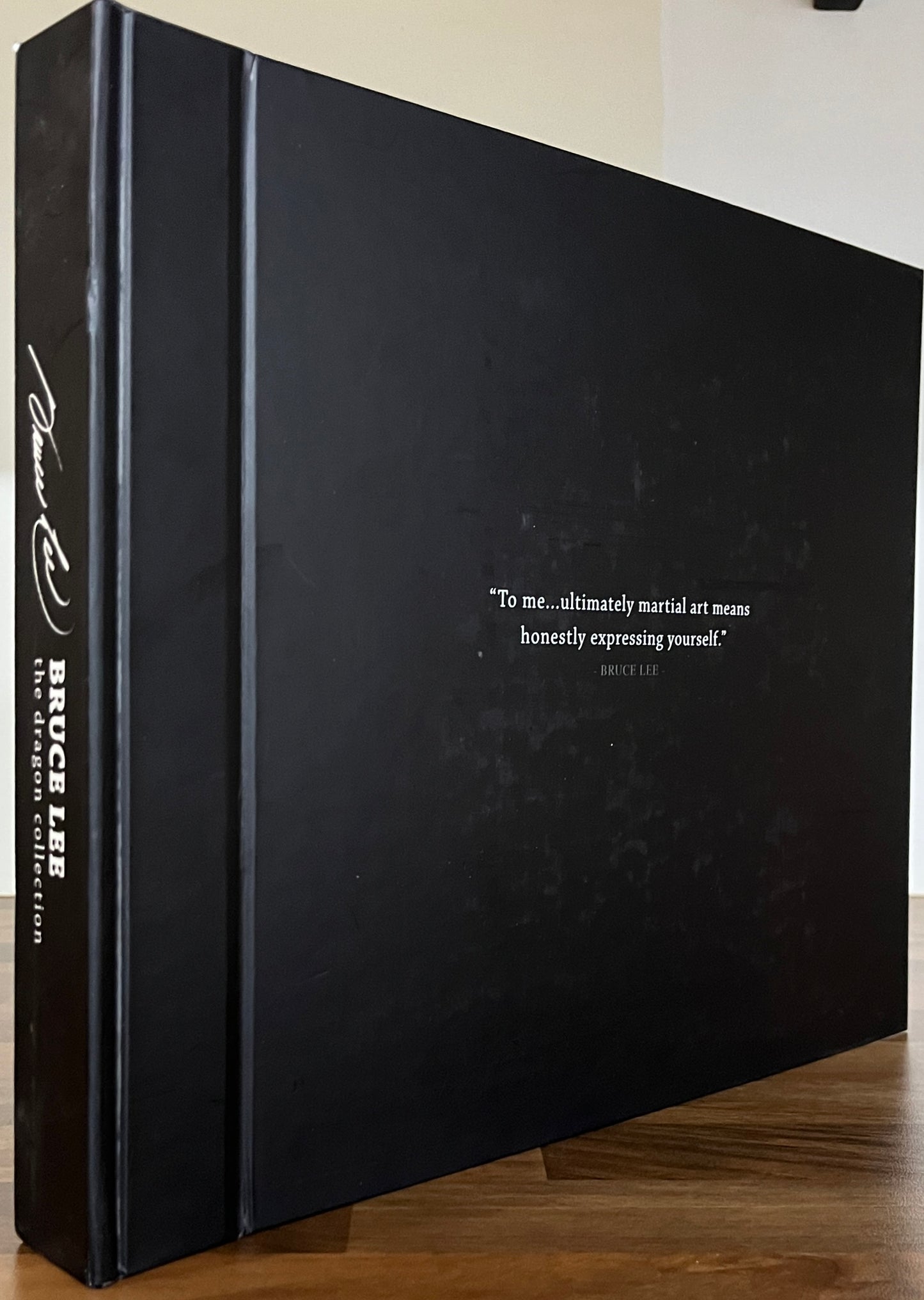 BRUCE LEE: THE DRAGON COLLECTION LIMITED EDITION BOX SET COLLECTOR'S ALBUM DVDs