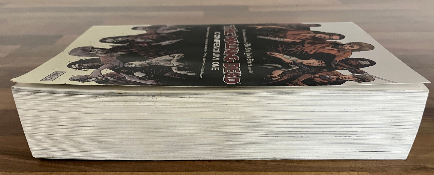 The Walking Dead Compendium One (1) - Kirkman, Adlard, Moore, Rathburn (TPB, 2011)