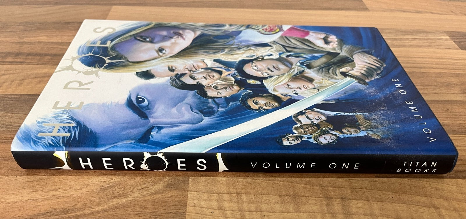 Heroes Volume 1 by Aron Eli Coleite (Hardcover/ Dust Jacket, 2007)