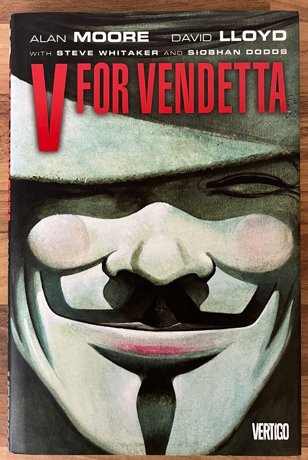 V FOR VENDETTA, Graphic Novel by Alan Moore & David Lloyd, Vertigo (2005) HC/DJ