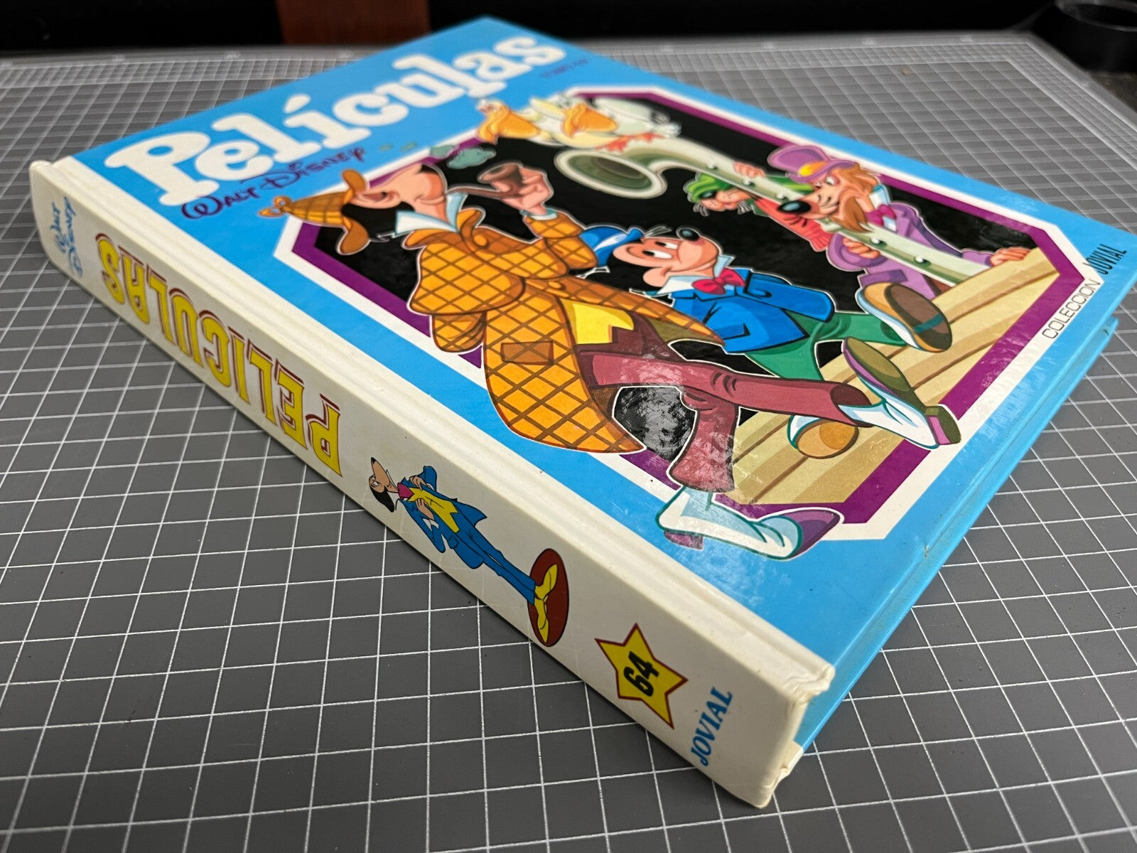 PELICULAS TOMO 64 - WALT DISNEY HARDCOVER  (SPANISH)