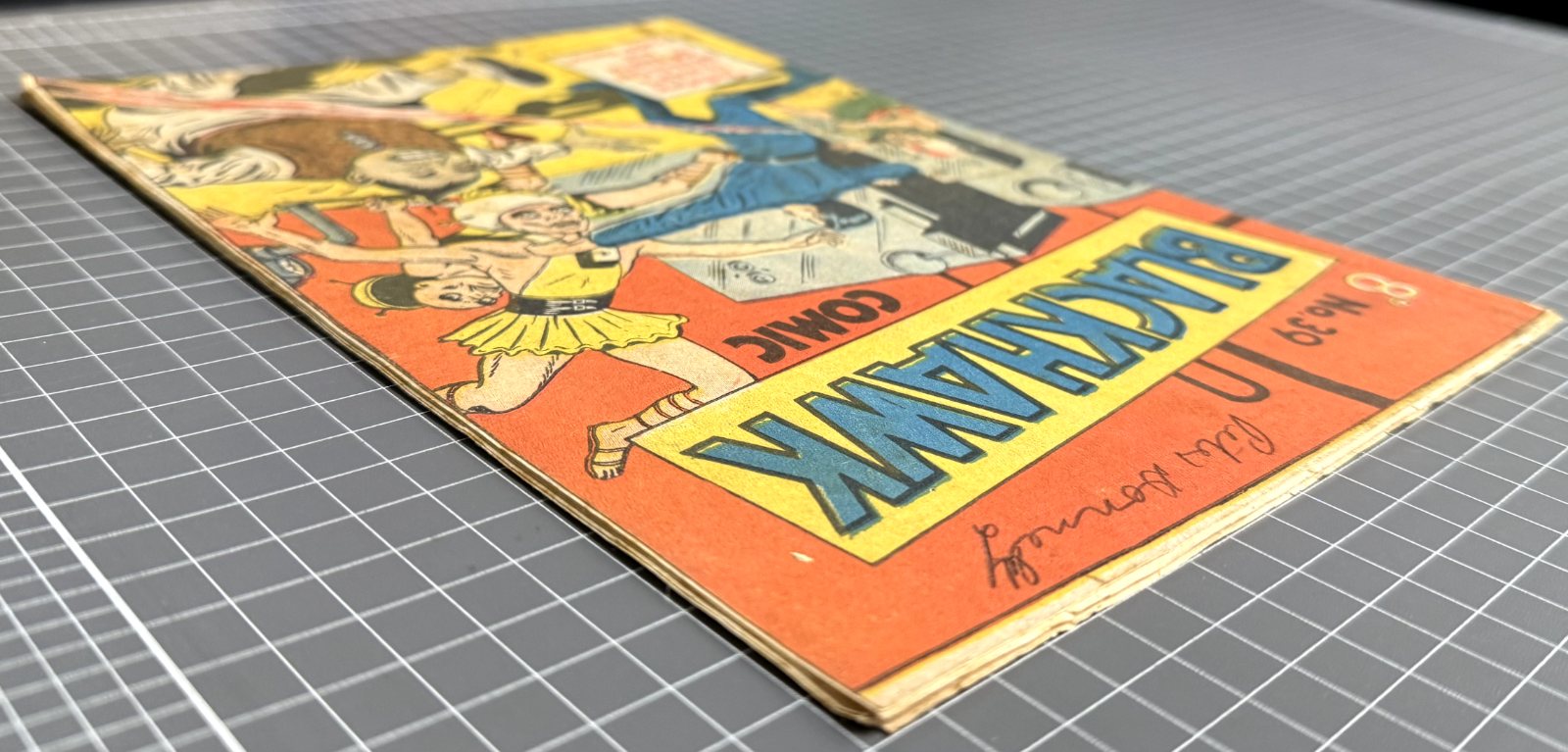 BLACKHAWK COMIC #39 YOUNG'S MERCHANDISING AUSTRALIAN COMIC PRE-DECIMAL 1952