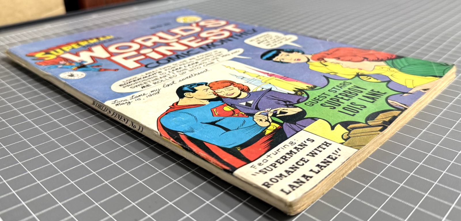SUPERMAN PRESENTS WORLD'S FINEST 11 COLOUR COMICS AUSTRALIAN DC PRE-DECIMAL 1966