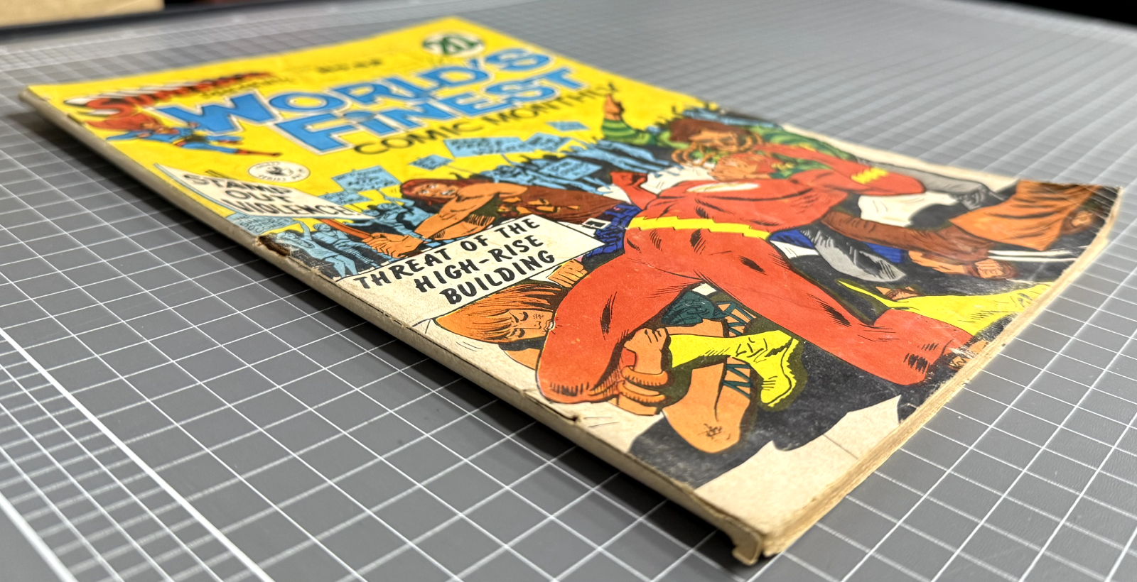 SUPERMAN PRESENTS WORLD'S FINEST #52 COLOUR COMICS AUSTRALIAN DC 1969