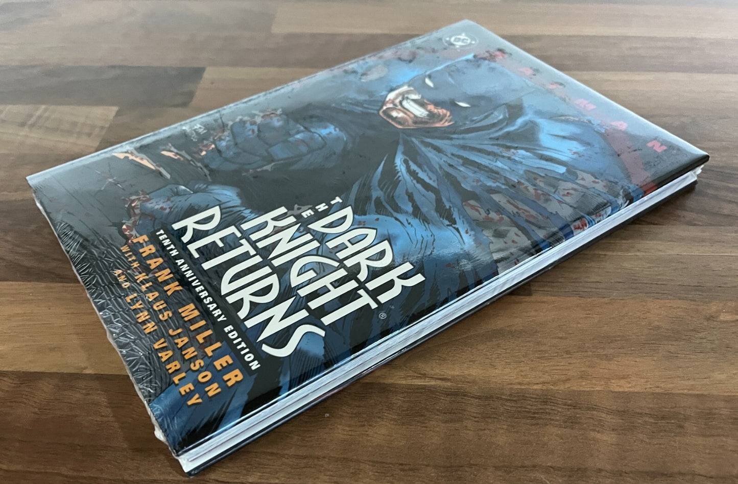 BATMAN THE DARK KNIGHT RETURNS 10TH ANNIVERSARY EDITION FRANK MILLER HC/DJ NEW