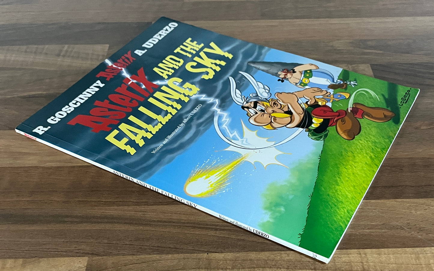 Asterix and the Falling Sky by R. Goscinny & A. Uderzo Orion Pubs, 2005