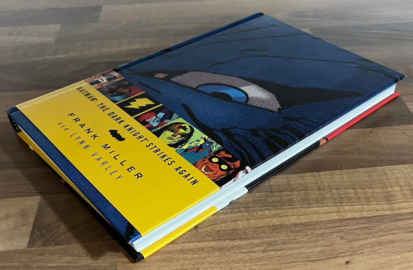 Batman: The Dark Knight Strikes Again Frank Miller, Lynn Varley HC/DJ, 1st Print