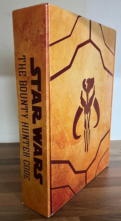 STAR WARS THE BOUNTY HUNTER CODE FROM THE FILES OF BOBA FETT DELUXE VAULT ED.