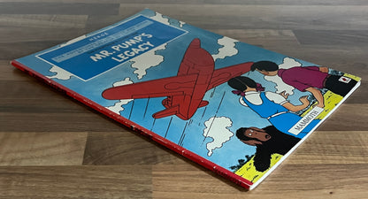 2 x The Stratoship H.22/Part One Mr. Pump's Legacy, Part Two Destination New York - Herge