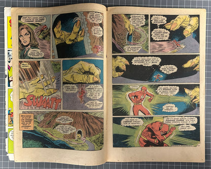 THE FLASH #236 [DC COMICS] DIRECT 1975 GD