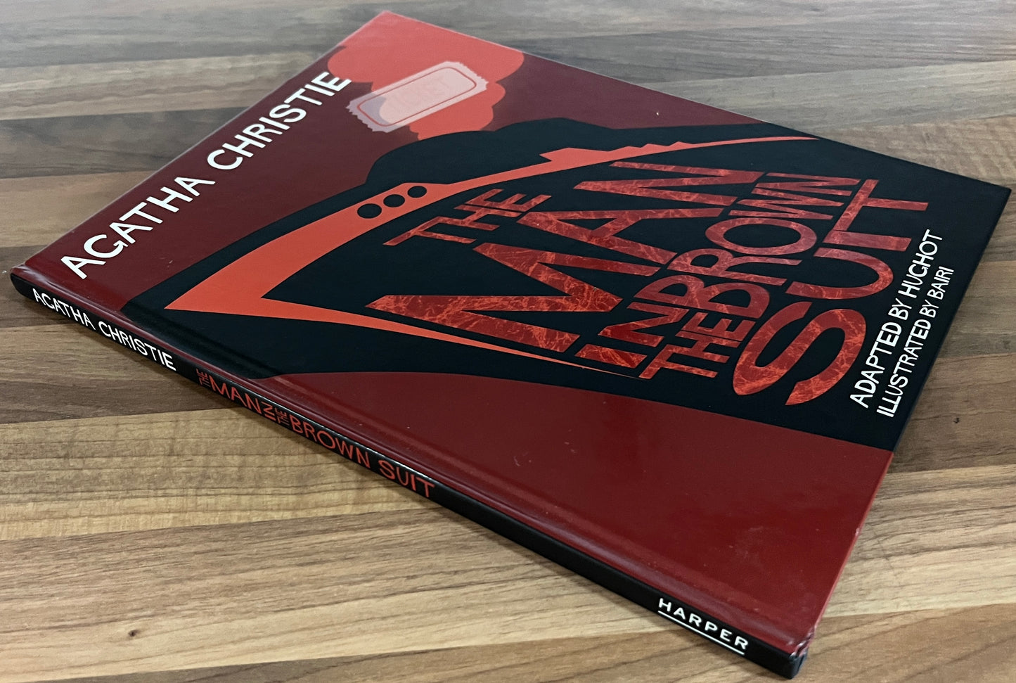 Agatha Christie: The Man in the Brown Suit, Graphic Novel Adapted by Hughot, Illus. Bairi