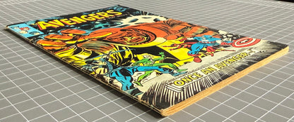 🔑 THE AVENGERS #8 [YAFFA PUBLISHING] AUSTRALIAN MARVEL DIGEST COMIC 1981