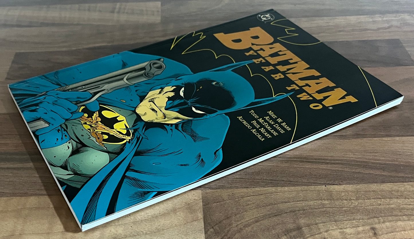 Batman Year Two Graphic Novel TPB - Todd McFarlane, Mike Barr, Alan Davis