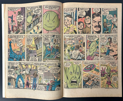 🔑 FANTASTIC FOUR #176 [MARVEL COMICS] *CAMEO APPR JACK KIRBY & STAN LEE* 1976 FN