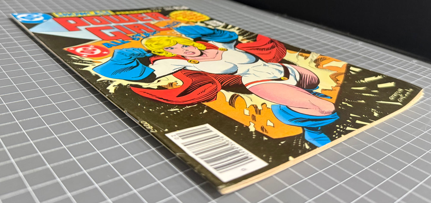 🔑 SHOWCASE #97 [DC COMICS] NEWSSTAND ***1ST APP. POWER GIRL*** 1977 FN/VF
