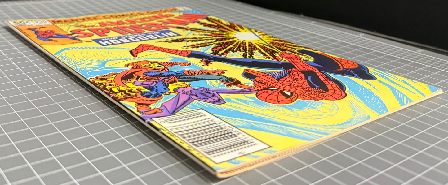 🔑 THE AMAZING SPIDER-MAN #239 [MARVEL COMICS] *2ND APP. HOBGOBLIN* 1983 FN/VF