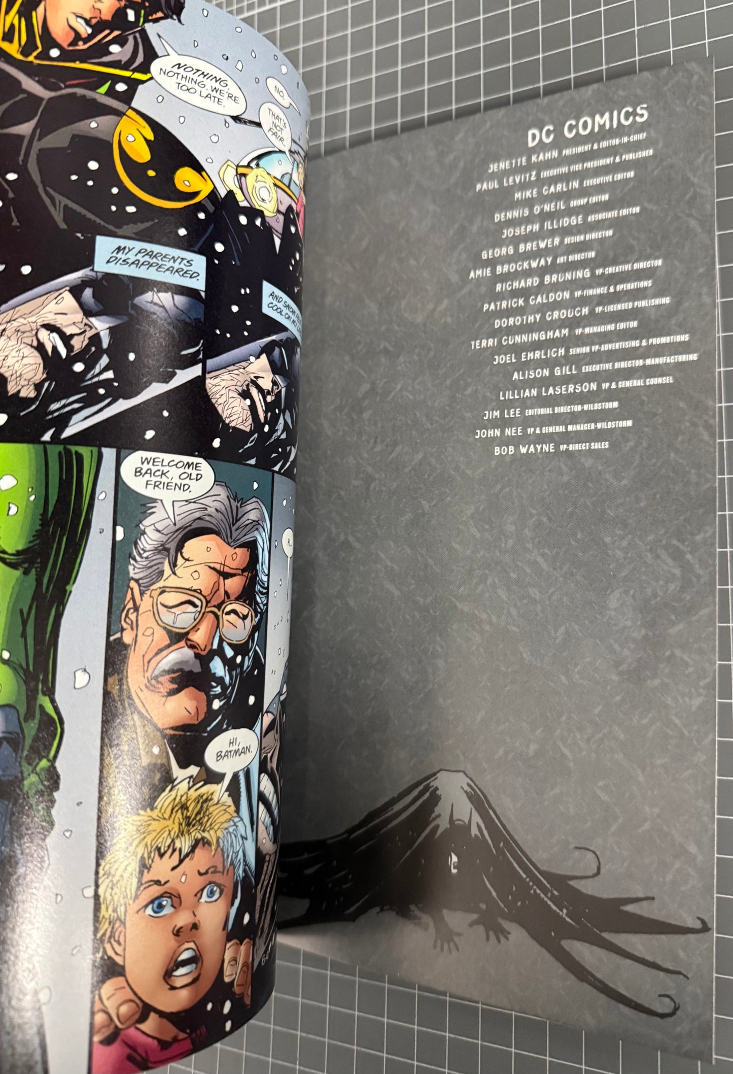 BATMAN DOA [DC COMICS] *BOB HALL* 1999 NM-
