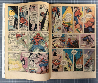 THE AMAZING SPIDER-MAN #160 [MARVEL COMICS] *JOHN ROMITA COVER* 1976 VG+