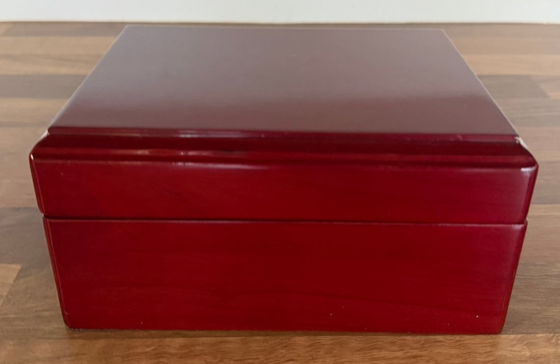 THE PHANTOM WATCH 75TH ANNIVERSARY DELUXE EDITION + 7 TRADING CARDS *LIMITED ED*