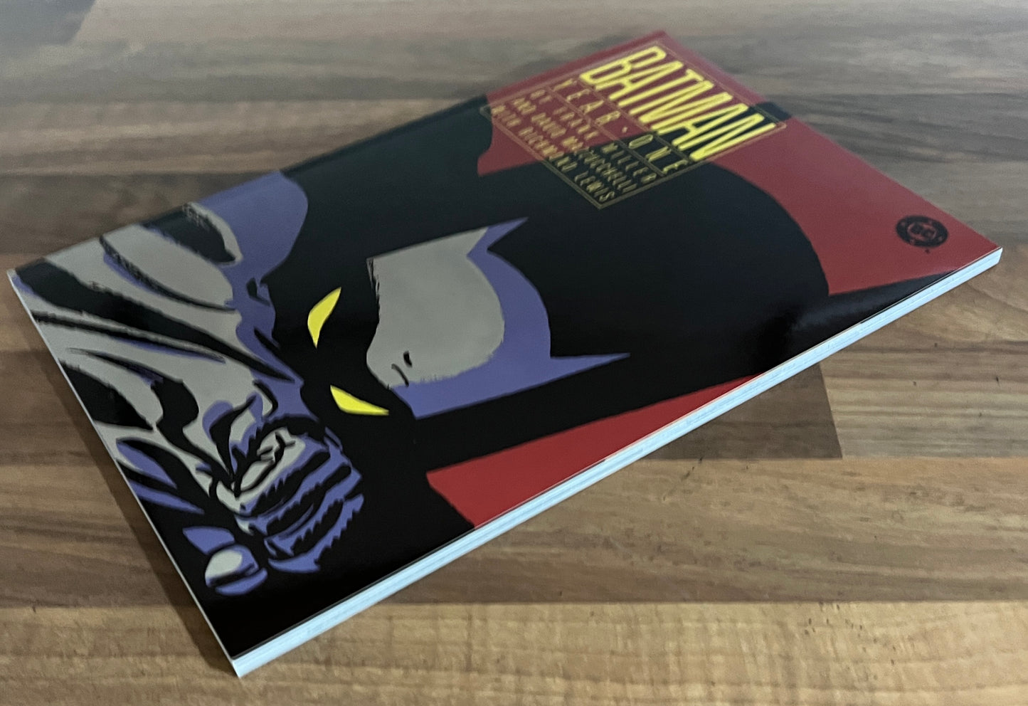 Batman Year One Graphic Novel TPB - Frank Miller, David Mazzucchelli, Richmond Lewis