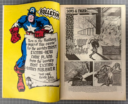 THE DEADLY HANDS OF KUNG FU #1 + POSTER [NEWTON COMICS] AUSTRALIAN 1975