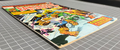 FANTASTIC FOUR #157 [MARVEL COMICS] 1975 FN-