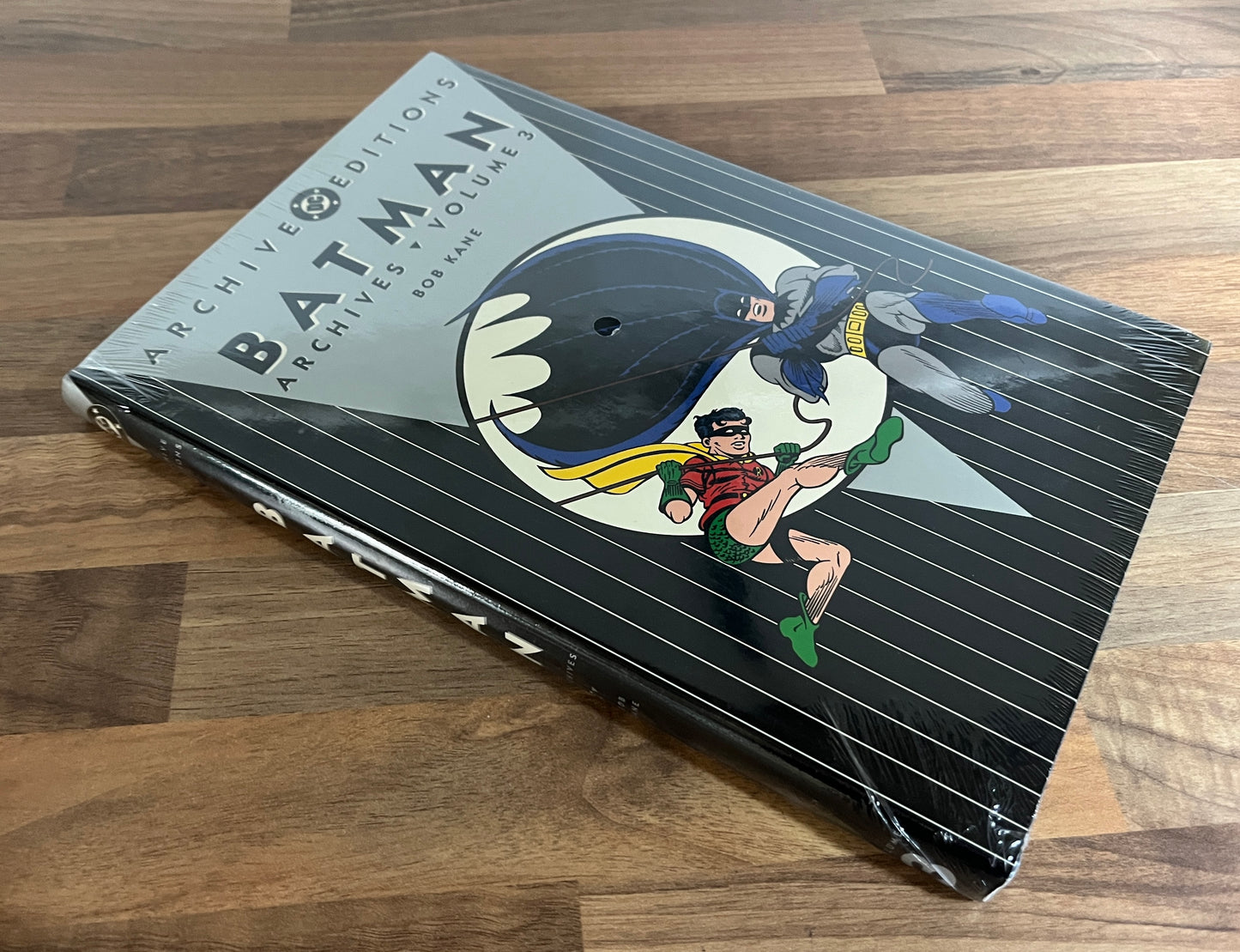 DC Comics Archive Editions Batman Volume 3 - Bob Kane HC/DJ 1st Edition NEW/SEALED